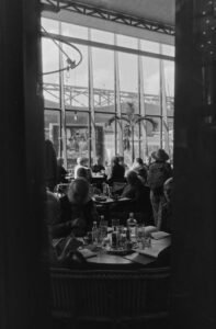 repas de famille restaurant | Lens Art Création
